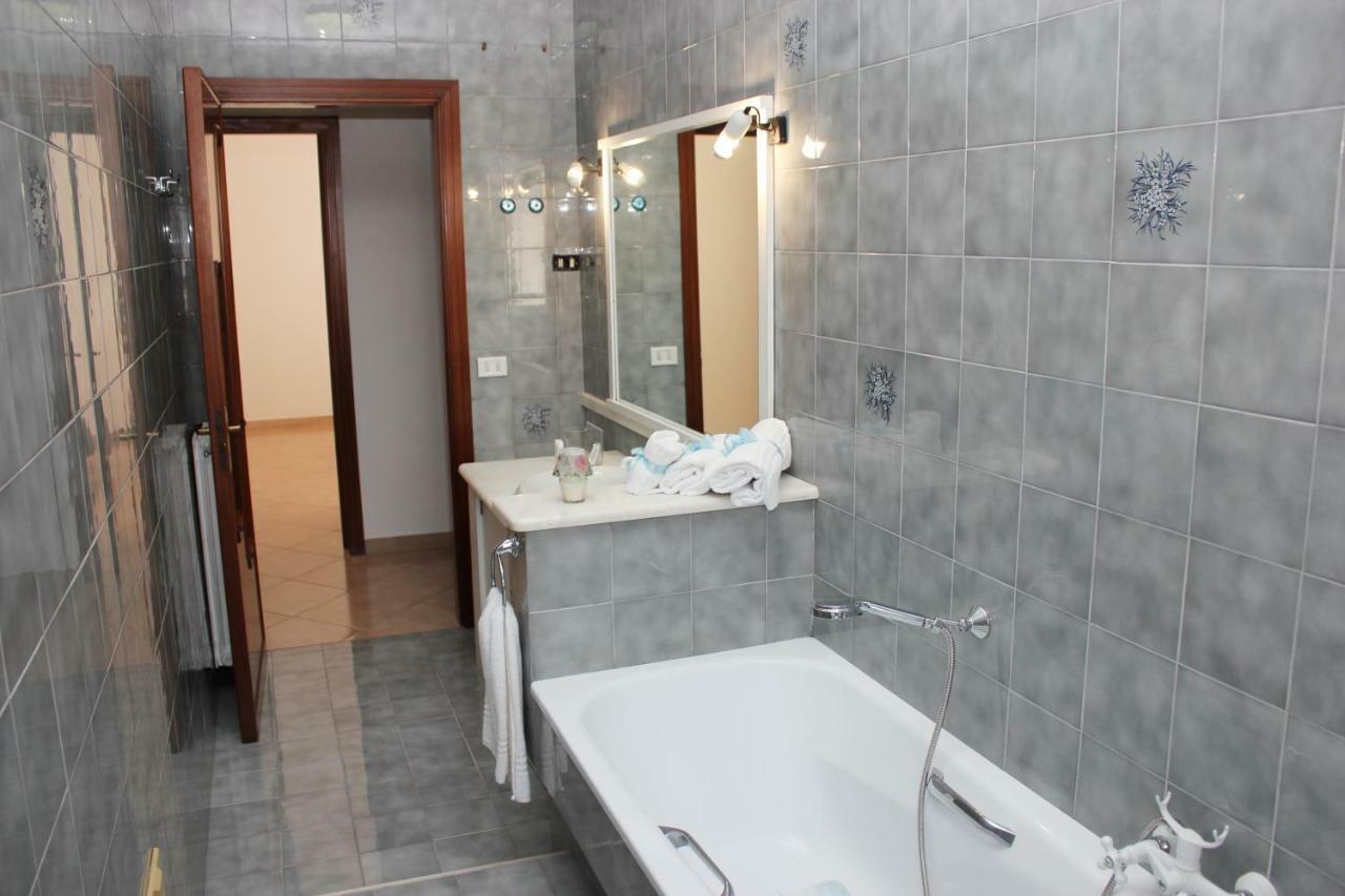 Bed and Breakfast La Dimora Di Poppea Pompei Esterno foto