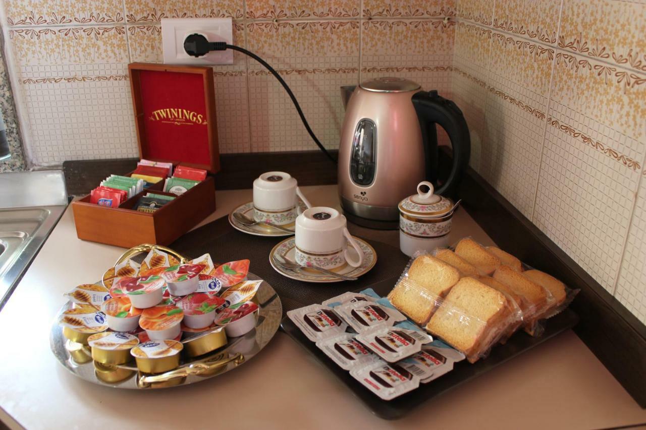 Bed and Breakfast La Dimora Di Poppea Pompei Esterno foto